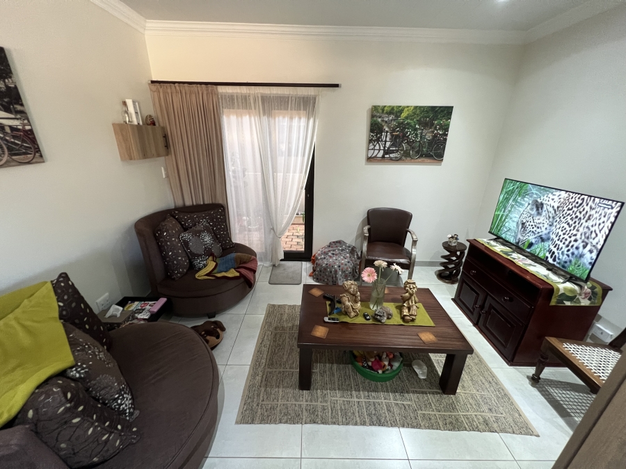 2 Bedroom Property for Sale in Wilkoppies North West